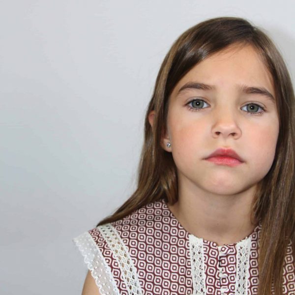 Cuello niña cuadrado estampado retro C002