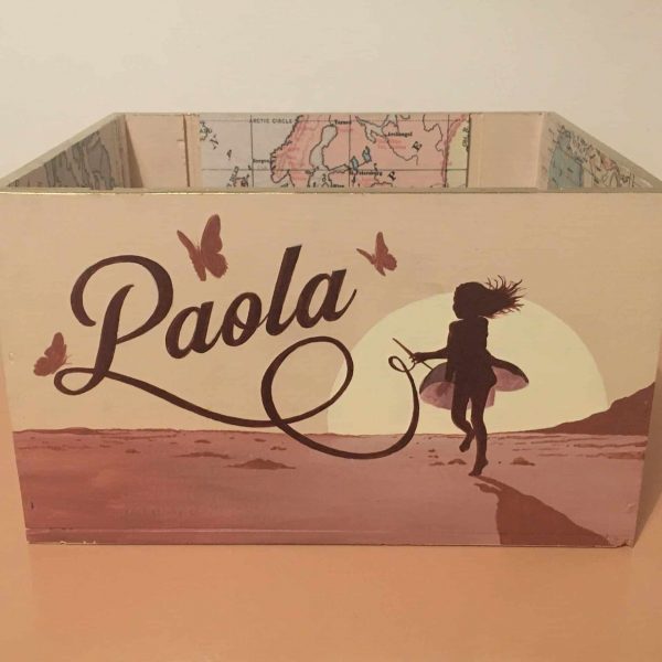 Cajas de madera personalizadas y pintadas a mano.