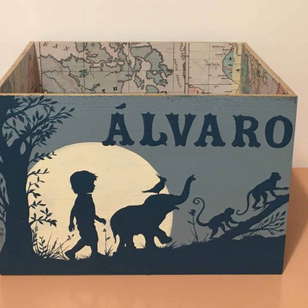 Cajas de madera personalizadas y pintadas a mano.