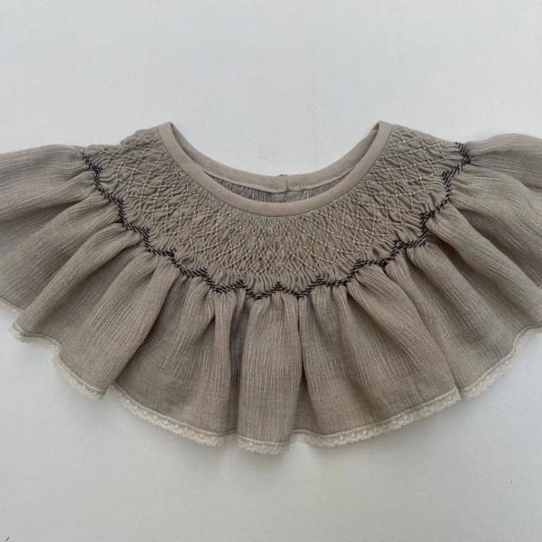 Cuello María mujer gasa color topo con bordado sencillo