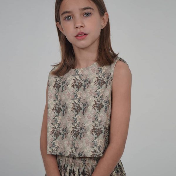 Blusa Julietta estampado abstracto romántico.