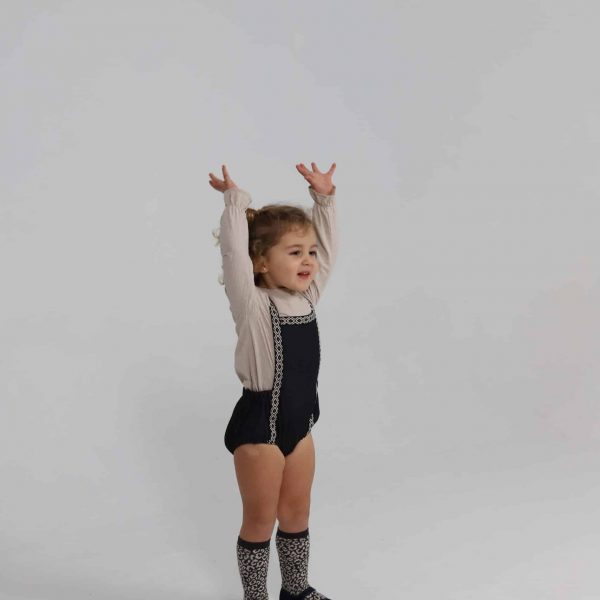 Ranita Cassandra gasa negra cinta tribal