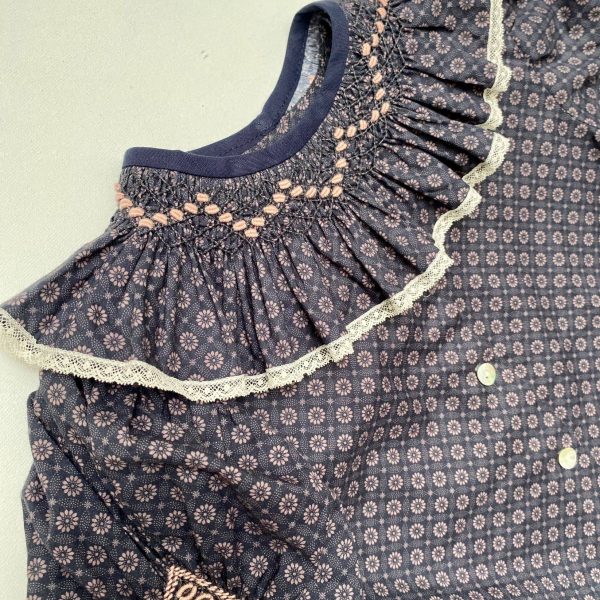 Cuello María estampado geométrico azul marino