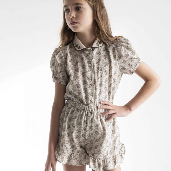 Bermudas estampado floral delicado