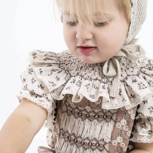 Ranita Cassandra bordada estampado floral rosa empolvado y negro antracita